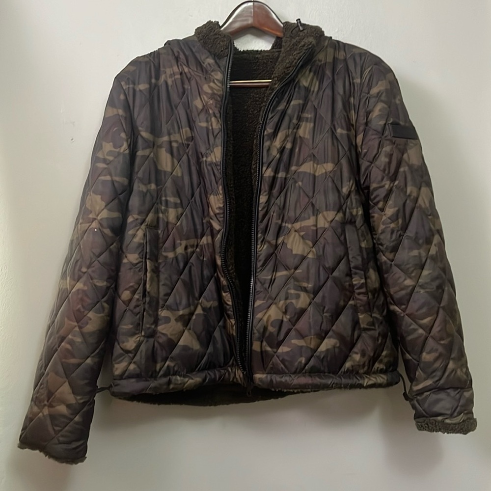 Sanctuary olive green camo and fleece reversible hooded jacket, L